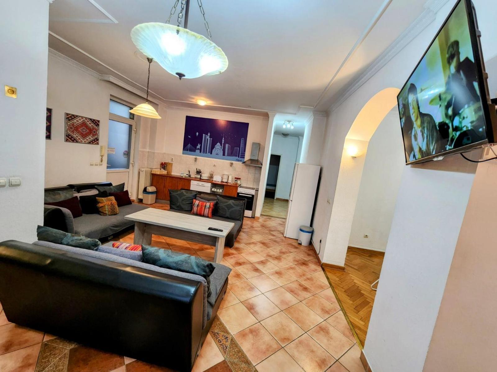 Authentic Belgrade Centre Apartments For Large Groups, Republic Square - Up To 47 People In 5 Apartments Δωμάτιο φωτογραφία
