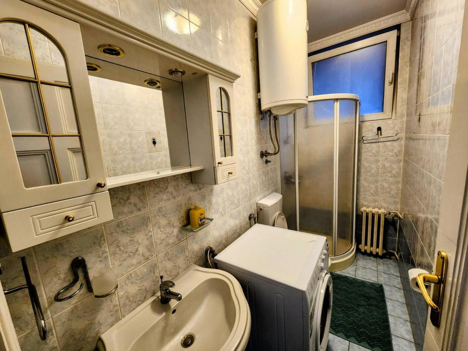 Authentic Belgrade Centre Apartments For Large Groups, Republic Square - Up To 47 People In 5 Apartments Δωμάτιο φωτογραφία