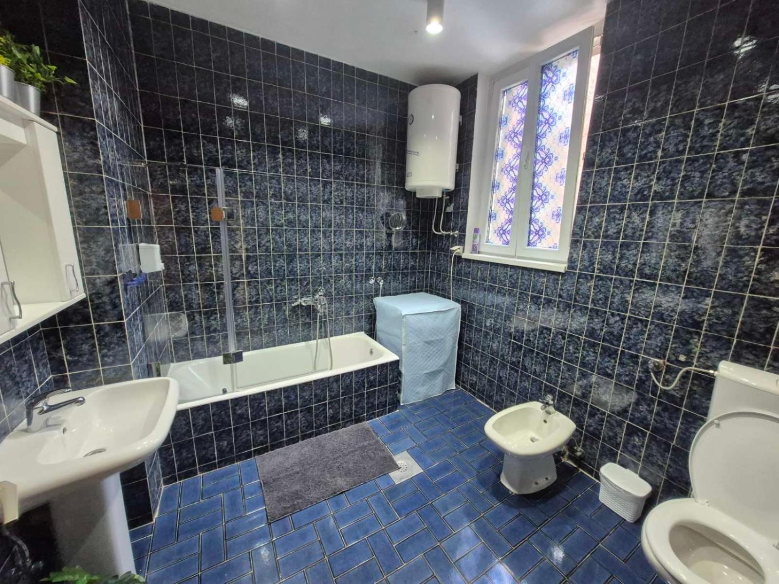 Authentic Belgrade Centre Apartments For Large Groups, Republic Square - Up To 47 People In 5 Apartments Δωμάτιο φωτογραφία