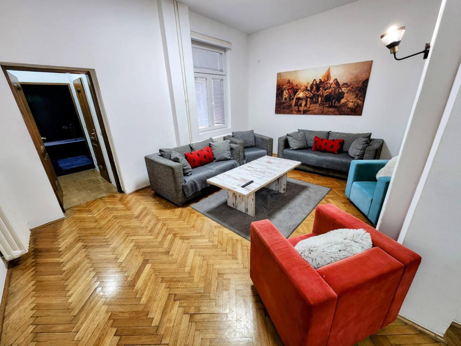 Authentic Belgrade Centre Apartments For Large Groups, Republic Square - Up To 47 People In 5 Apartments Δωμάτιο φωτογραφία